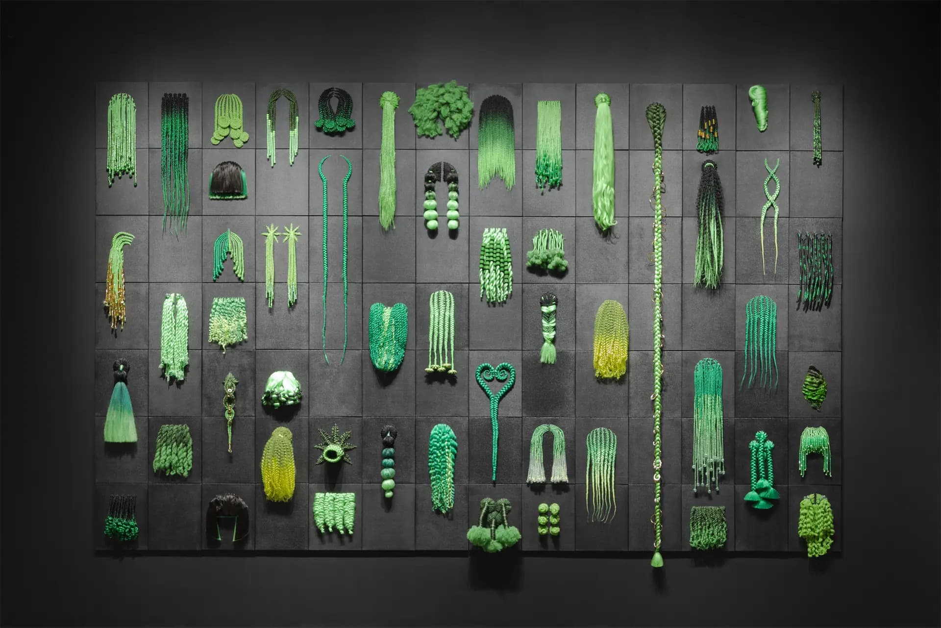 Tiff Massey, I've Got Bundles and I Got Flewed Out (Green), 2023, Canvas, Kanekelon, beads. Collection of the artists. Image courtesy of Detroit Institute of Arts.